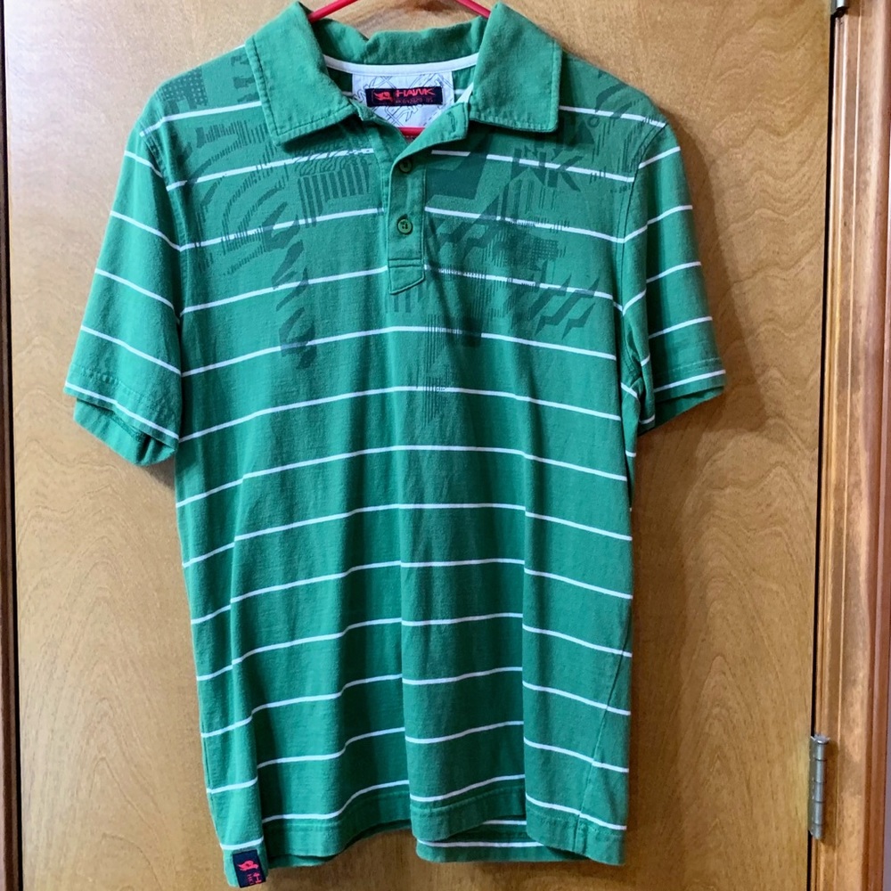 🔴 SOLD 🔴 Mens Hawk Collar Shirt
